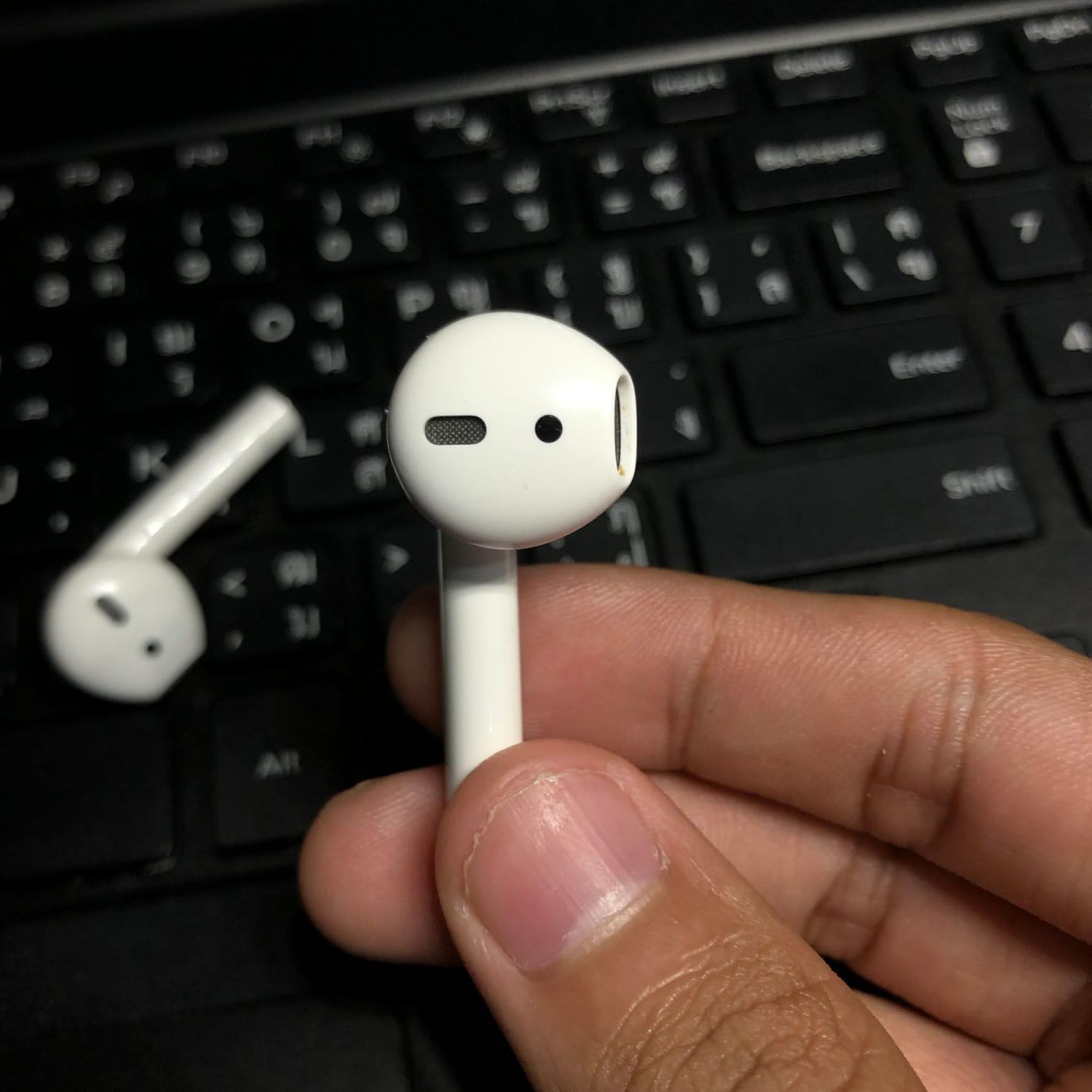 AirPods